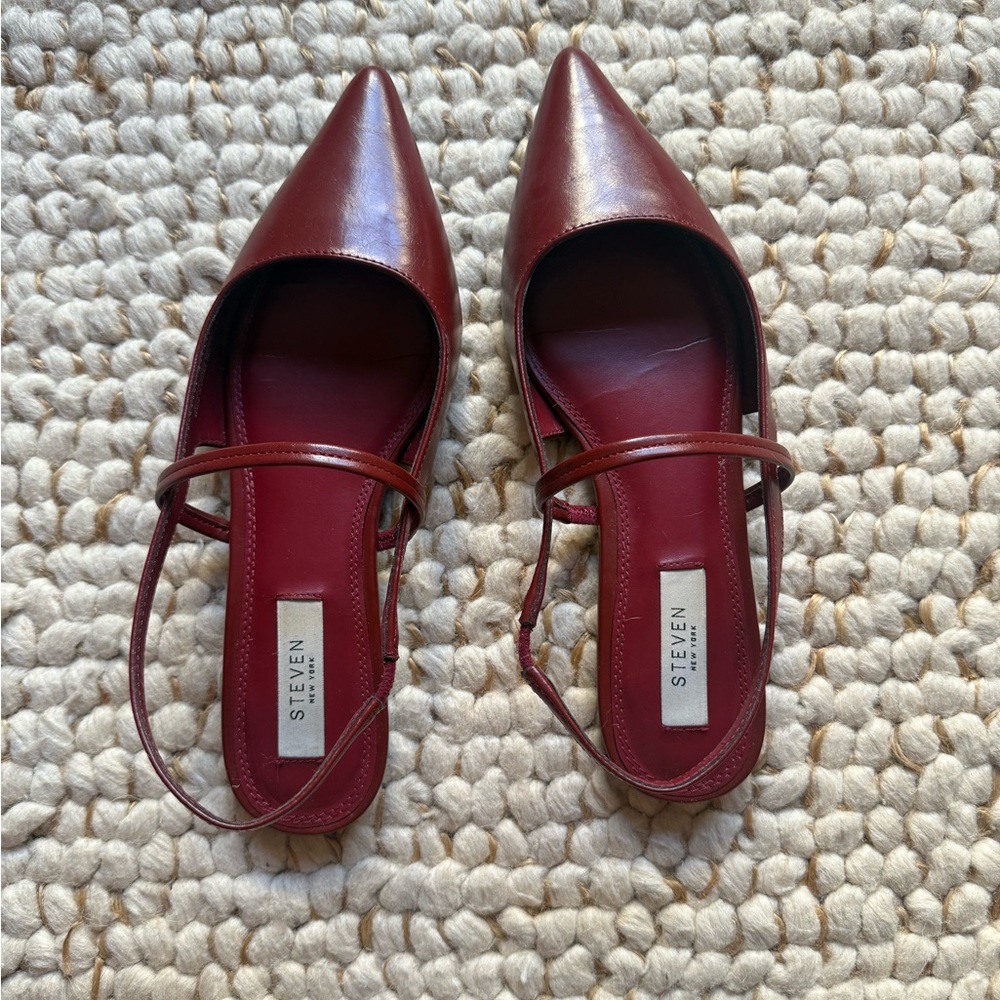 Steve Madden Burgundy Pointed Slingback Flats